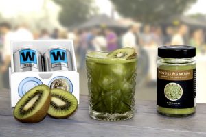 Wodka in Dosen aufbereitet mit Kiwi und Matcha Tee 